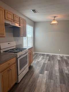 Photo - 35 Lassiter Dr