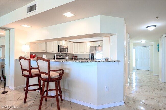 25 Bluebill Ave Unit 403