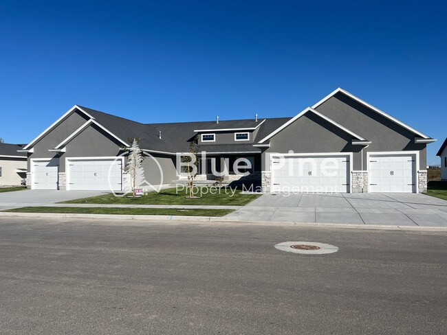 Building Photo - 6360 Ender Ln