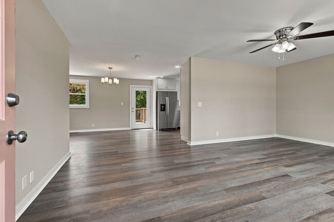 1614 Shady Cir