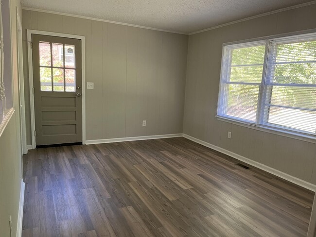 Photo - 1500 Northwoods Dr