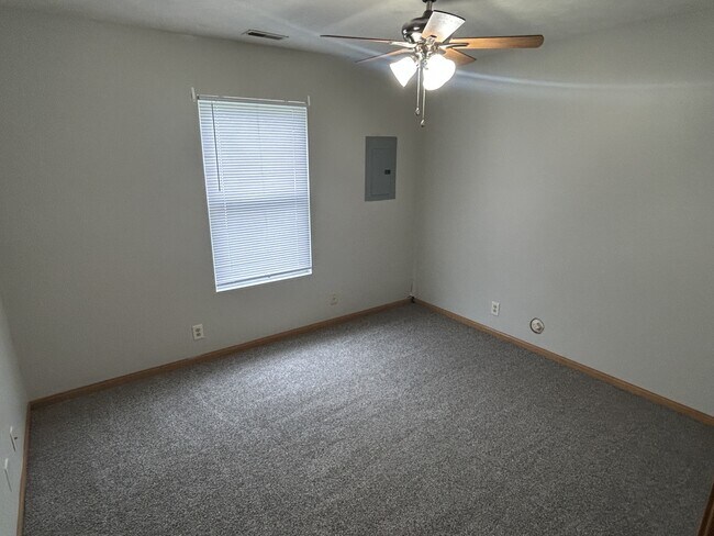 Photo - 2910 N 42nd St