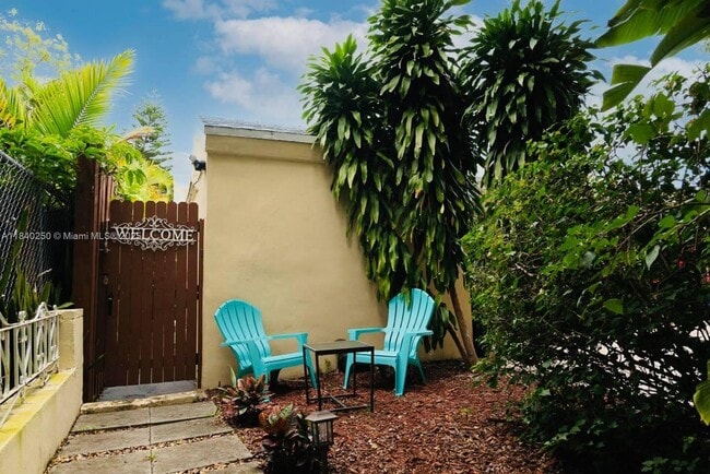 Photo - 2221 SW 26th Ln Unit 2