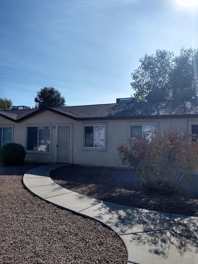 Building Photo - 6711 W Osborn Rd Unit 2 Rental