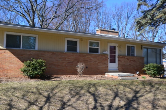 Photo - 930 Sherwood St