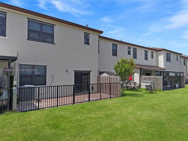 Photo - 10011 SW 231st Ln