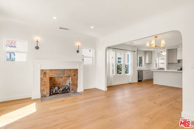 Photo - 2032 S Palm Grove Ave Rental