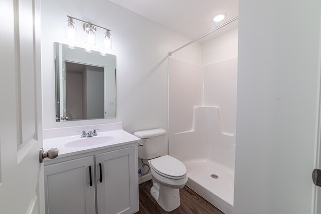 Photo - 6208 Commerce Dr Unidad 201