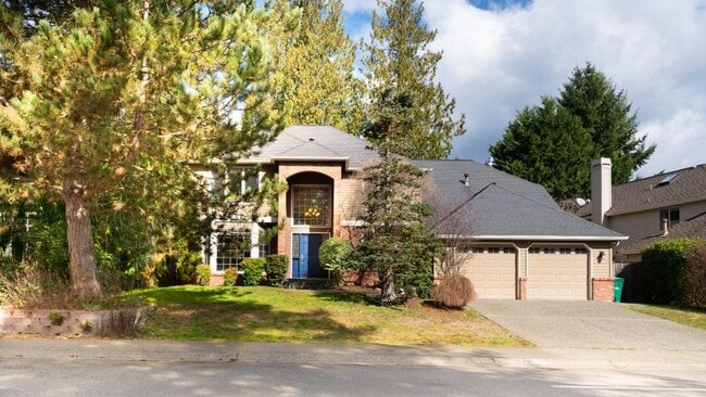 Building Photo - 4 bedroom in Sammamish WA 98074 Rental