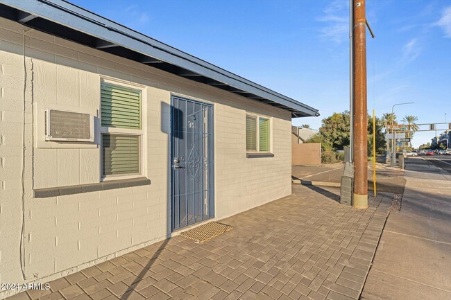 Building Photo - 299 S Oregon St Unit 5 Rental