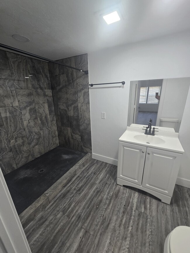 Photo - 4309 N Wall St House