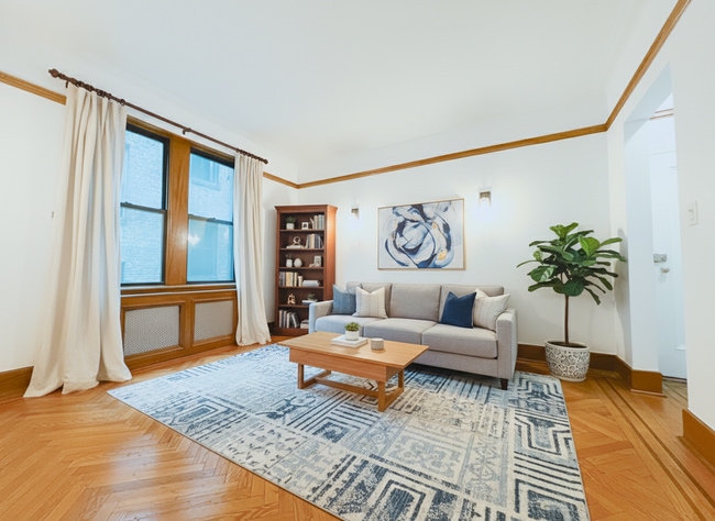 Building Photo - METROPOLITAN AVENUE Unit 2B