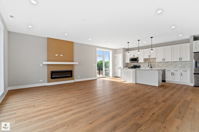 Photo - 8631 W Grand Ave Unit 4E