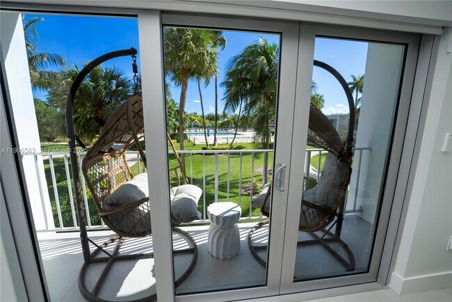 Photo - 881 Ocean Dr