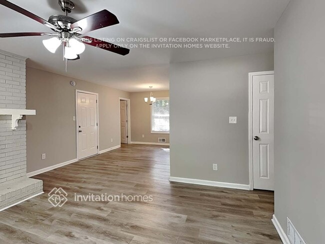 Photo - 182 Old Mill Way SW