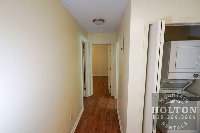 Photo - 200 Pilgrims Way Unit 21