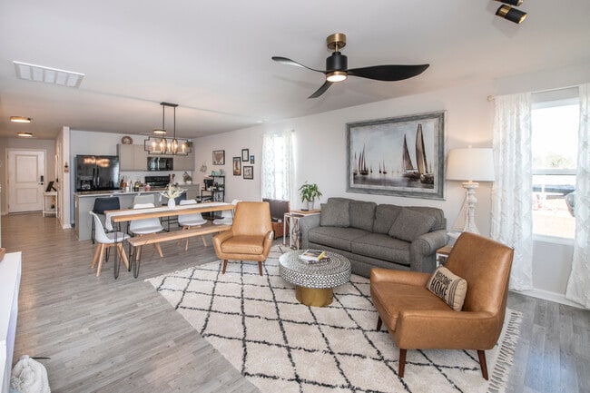 Open Concept Living Area - 4925 Abbington Oaks Wy