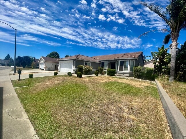 Photo - 1605 Paseo Flores Dr