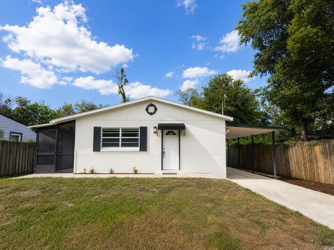 Building Photo - Adorable 2 bedroom 1 bath home with flex space in Lake Mary!