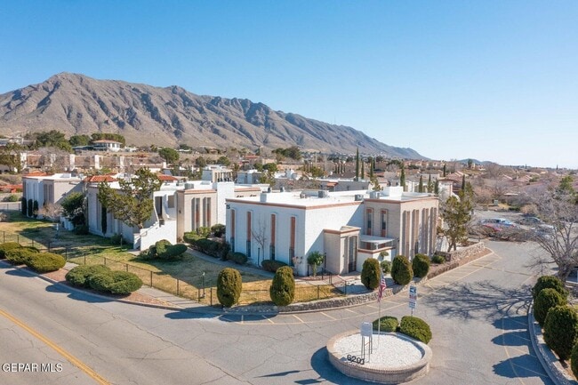 Photo - 6201 Escondido Dr Unidad 15C