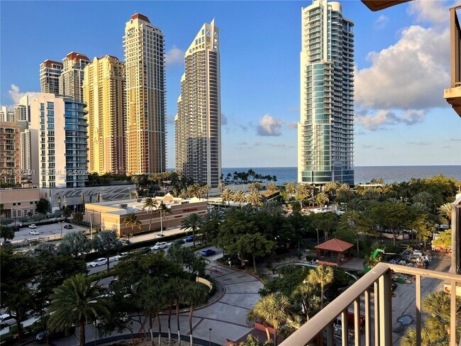 Photo - 210 174th St Unit 912