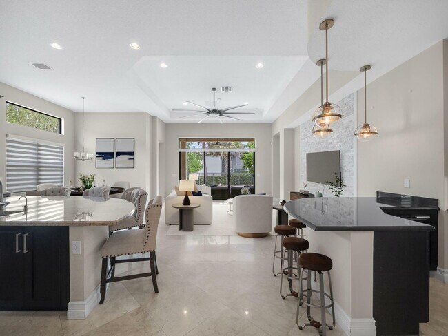 Photo - 9931 Bozzano Dr