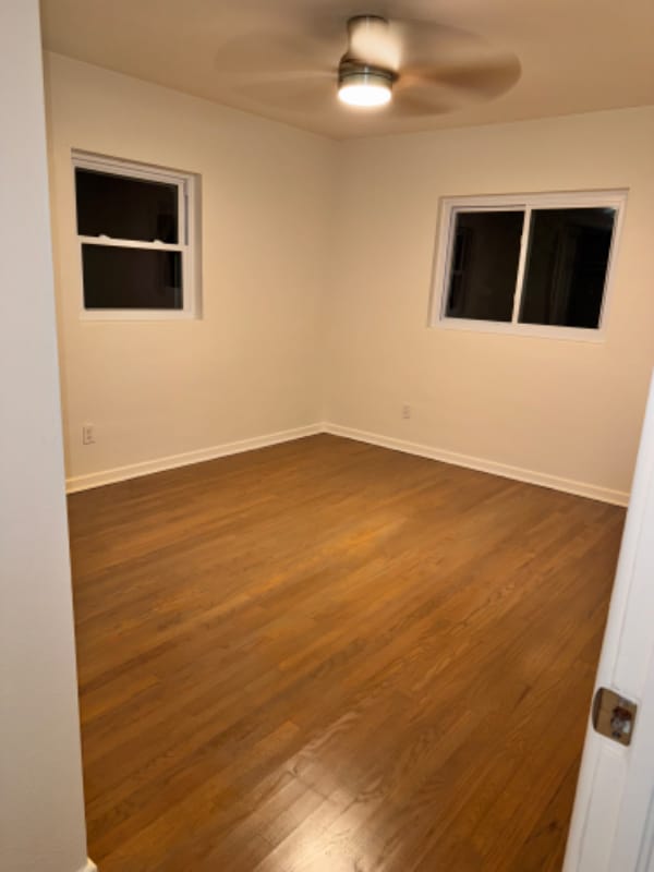 Photo - 562 Hartley Pl