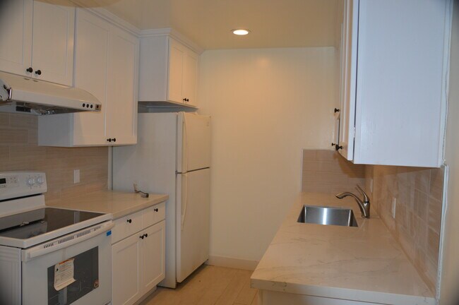 Photo - 84 Kim Louise Dr Unit 3