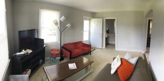 Photo - 2811 Neale St