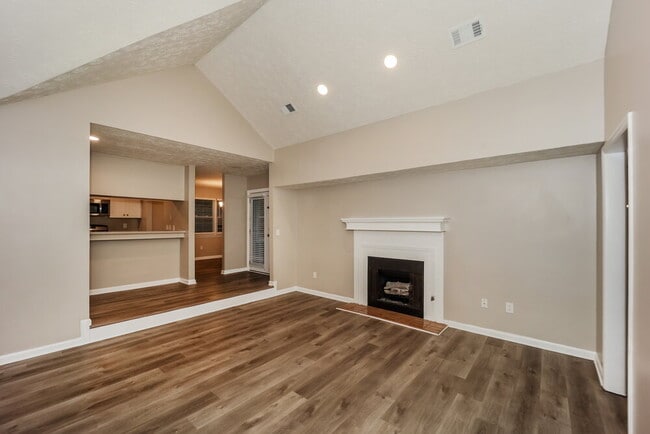 Photo - 540 Hillsdale Dr