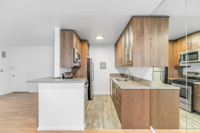 Photo - 1812 Westholme Ave