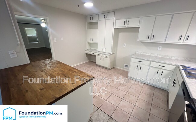 Photo - 3655 Haughton Ln