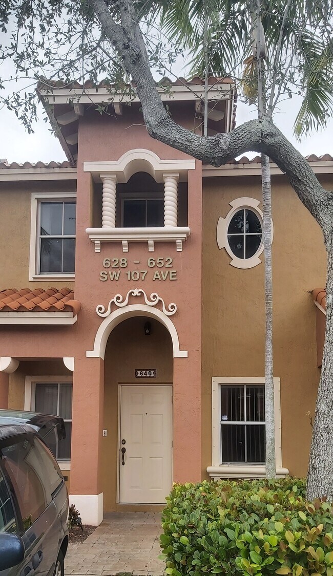 Photo - 640 SW 107th Ave