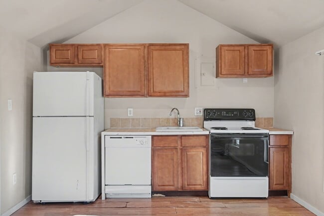 Building Photo - 3602 W Colorado Ave Unit 1/2