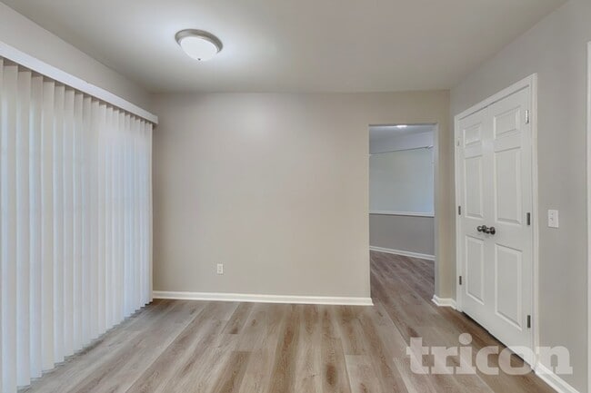 Photo - 1549 Rumstone Ln