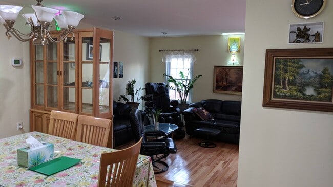 13914 Woods Run Ct