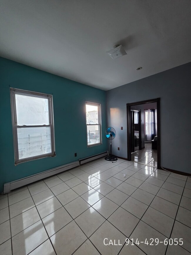 Photo - 104 Oak St Unit Apt 2