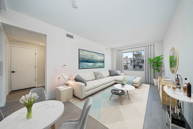 Photo - 65 Newkirk St