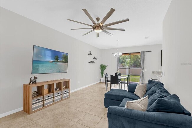 Photo - 2480 Seven Oaks Dr