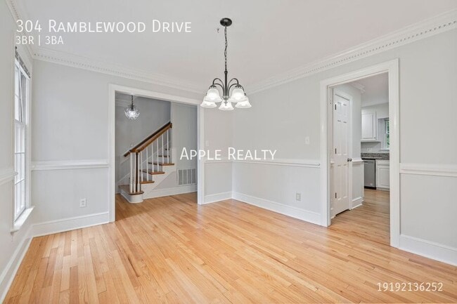 Photo - 304 Ramblewood Dr