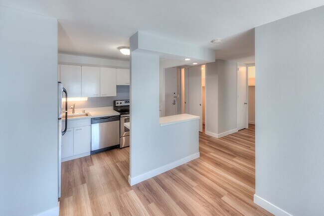 Photo - 1147 S Michigan Ave