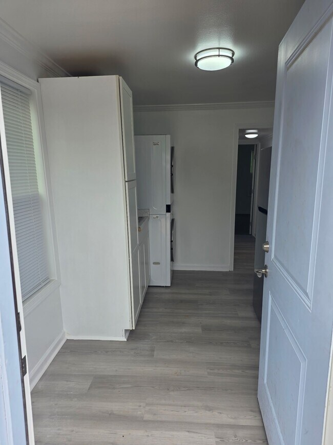 Photo - 1844 Line Ave Unidad 2