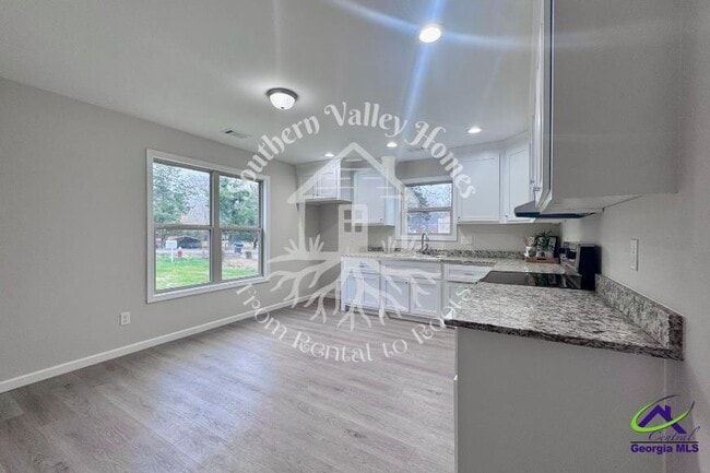 Photo - 308 Woodland Dr