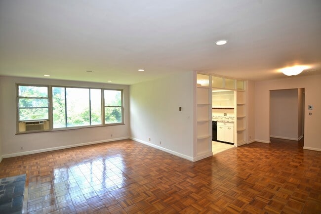 Photo - 4028 Ledgewood Dr