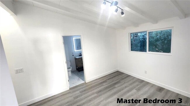 Photo - 20851 Jan St