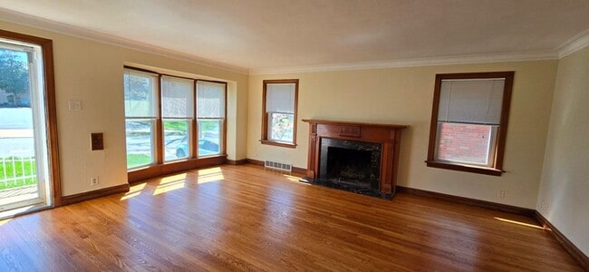 Photo - House for Rent in Southwest City