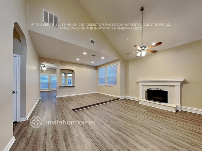 Photo - 2043 Hearthstone Dr