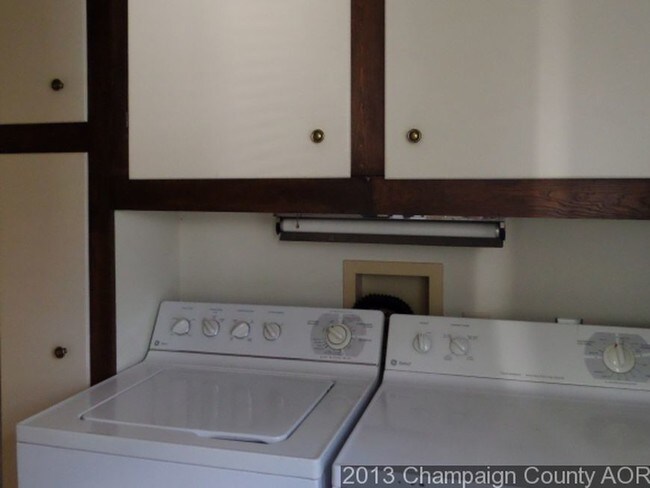 Photo - 908 Crestwood Dr