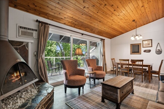 Photo - 1 bedroom, 1 bath condo on Whitefish Lake