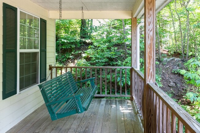 Photo - ***MONTREAT SCHOOL YEAR RENTAL***